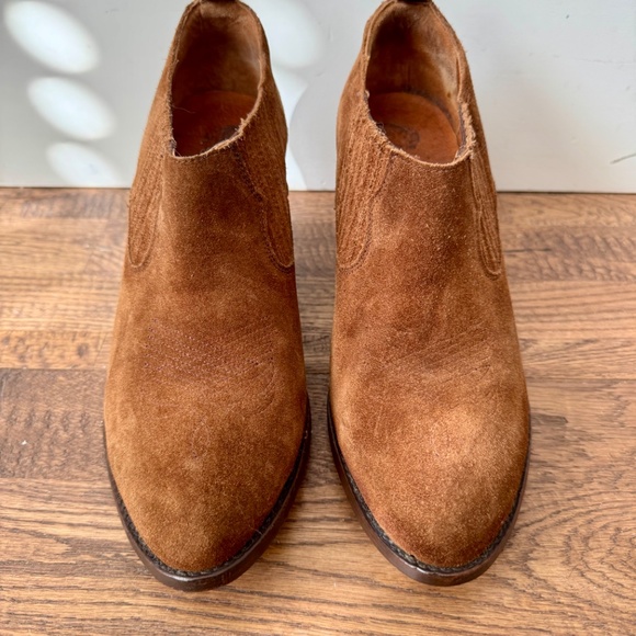 Frye Ilana Shootie Wood Oiled Suede Booties Women's Size 9.5 - Picture 3 of 8